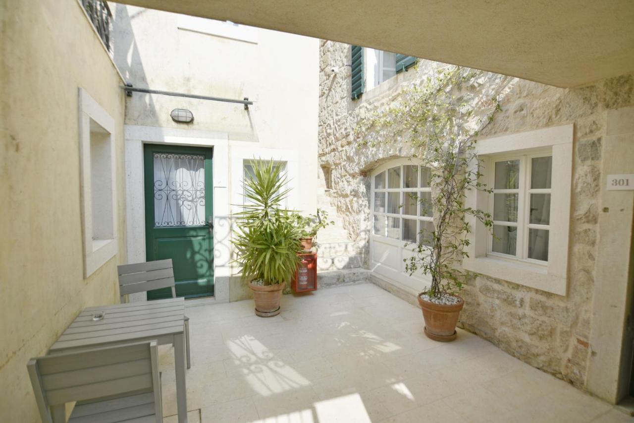 Divota Apartment Hotel Split Exterior foto